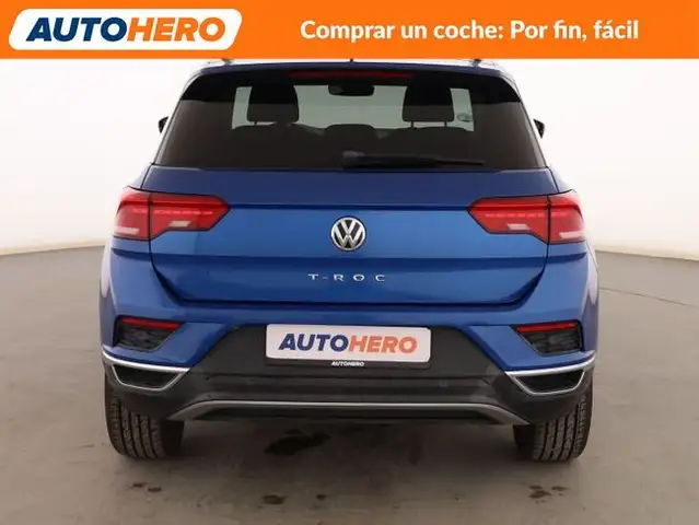 Volkswagen T-Roc view 5