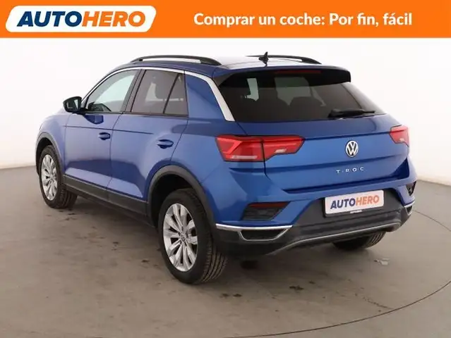Volkswagen T-Roc view 4