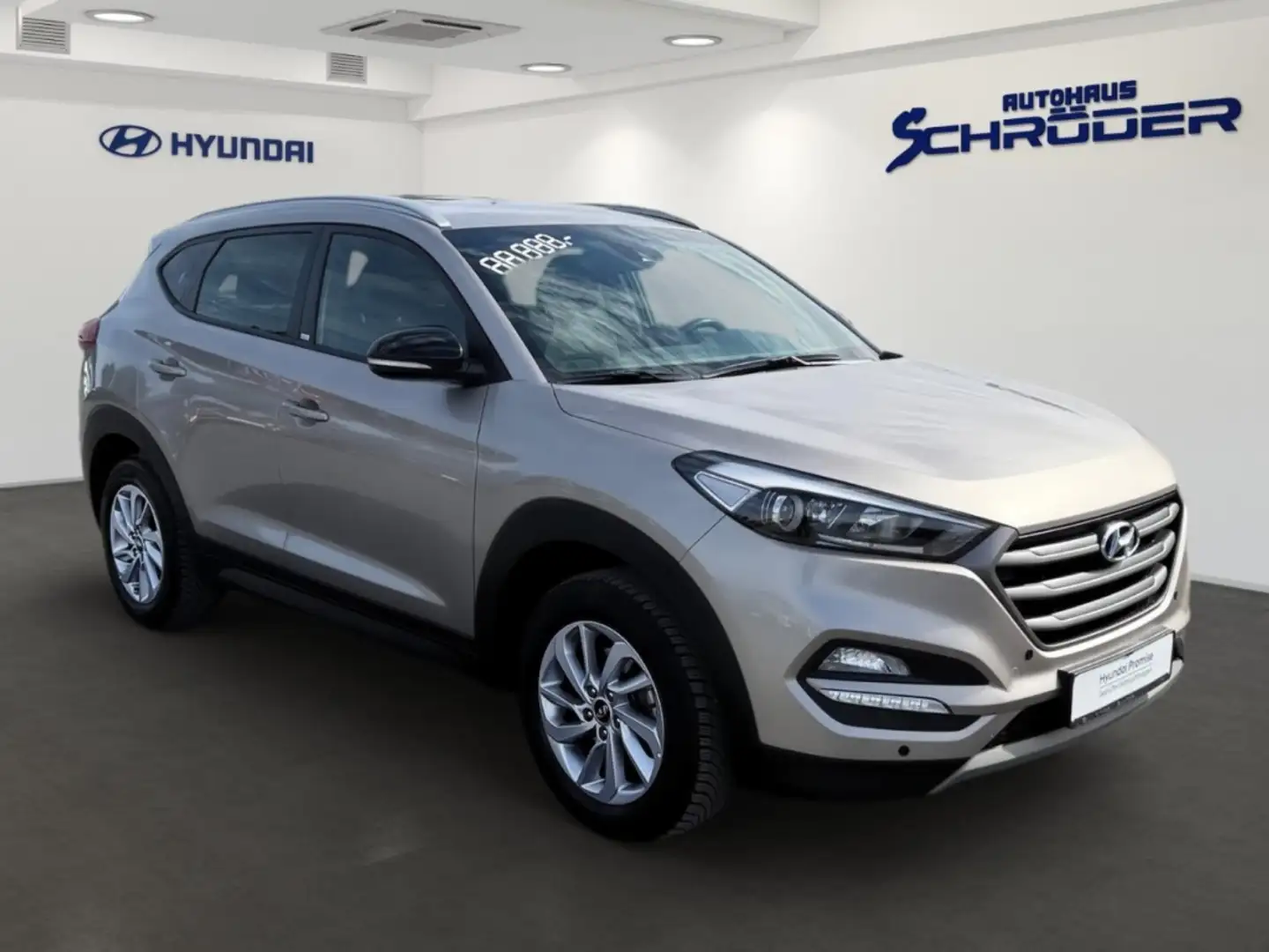 Hyundai TUCSON 1.6 Passion Navi Kamera Anhängerkupplung Argent - 2