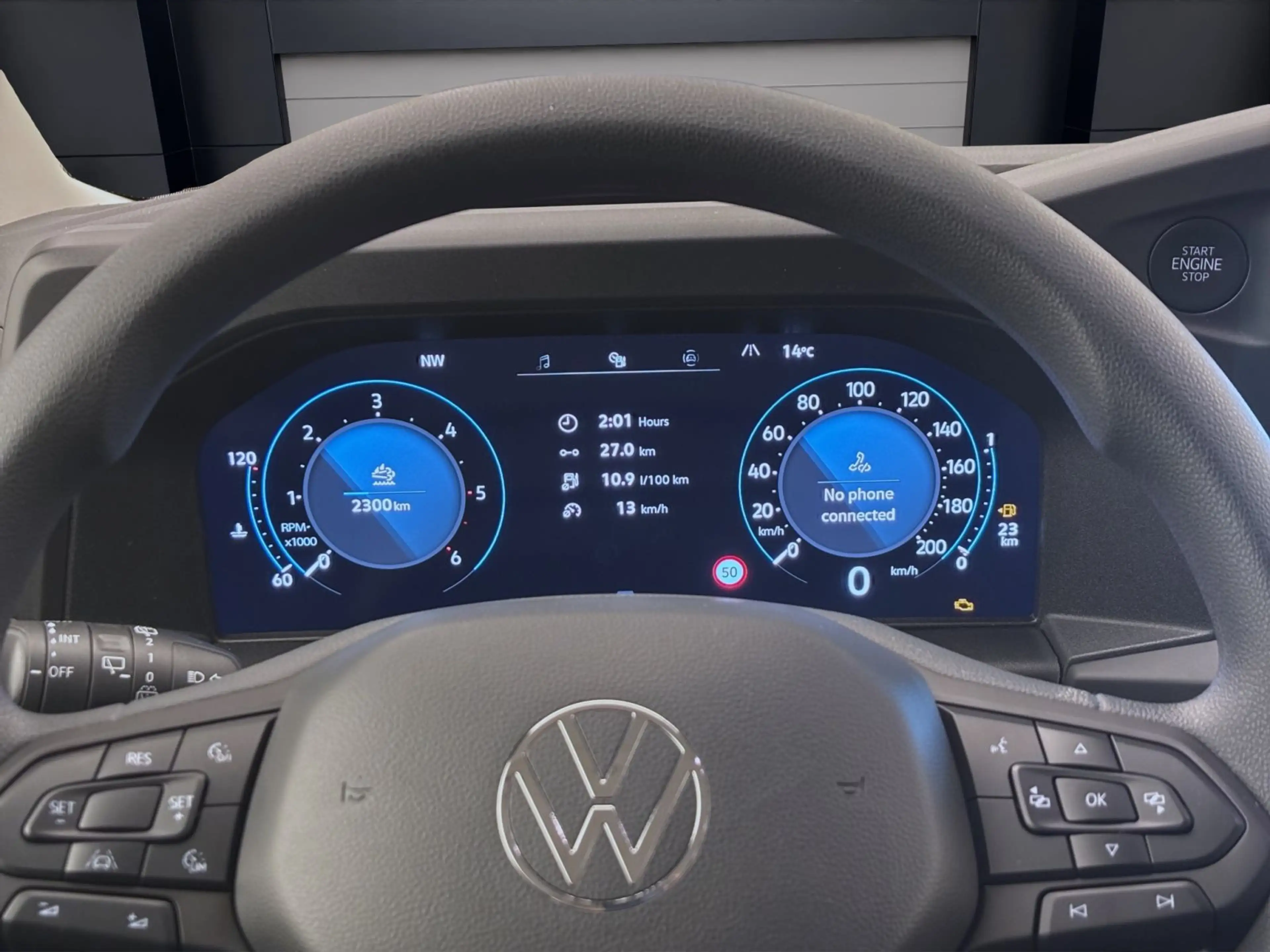 Volkswagen T7 Caravelle 2.0 TDI KR NAVI KAMERA KLIMA PDC LE — photo 12