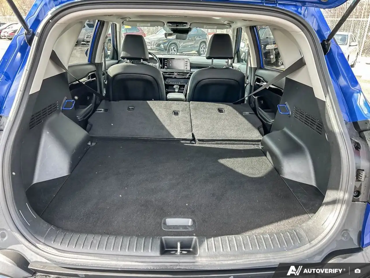 Kia Seltos снимка Kia Seltos