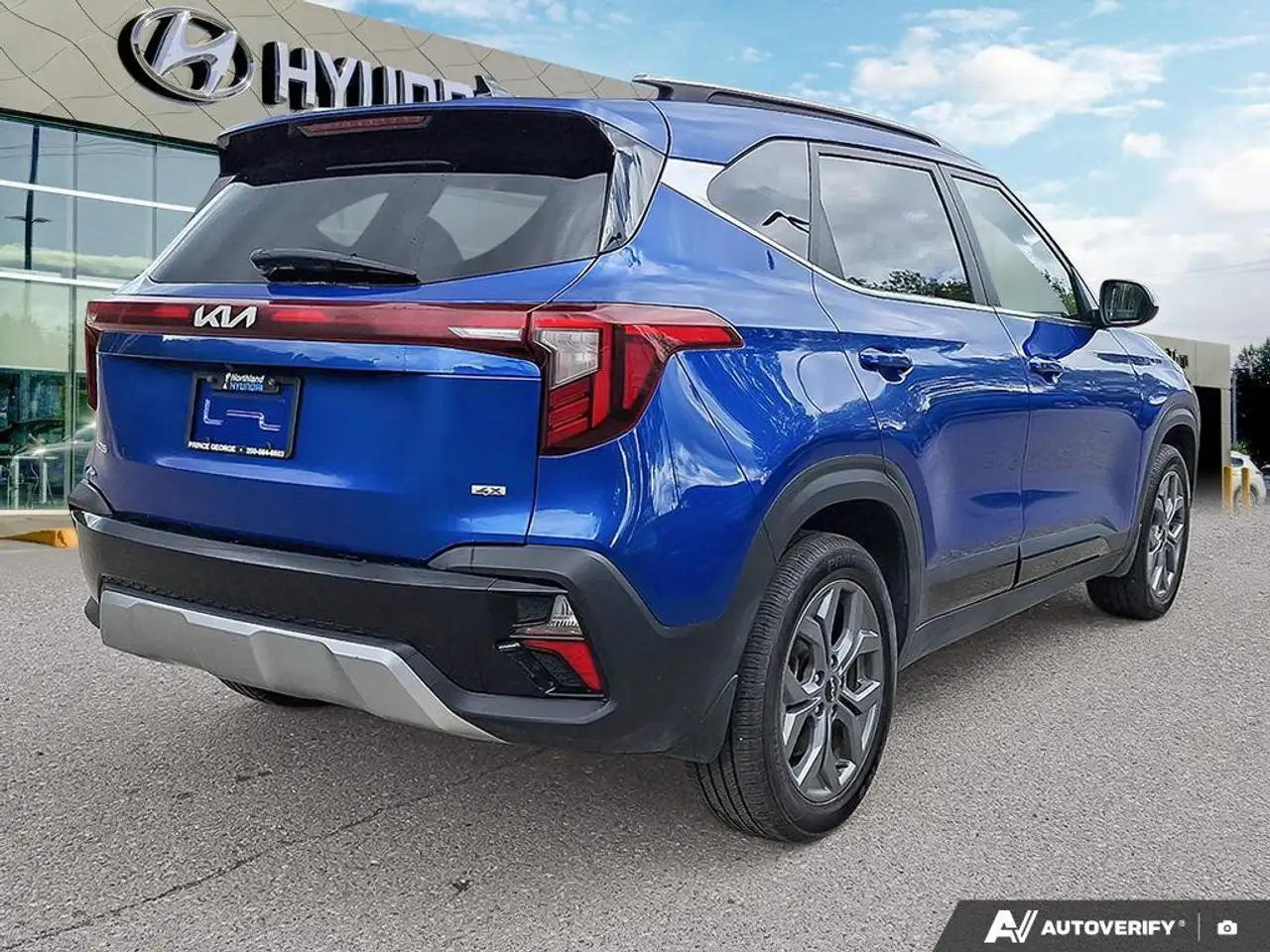 Kia Seltos снимка Kia Seltos