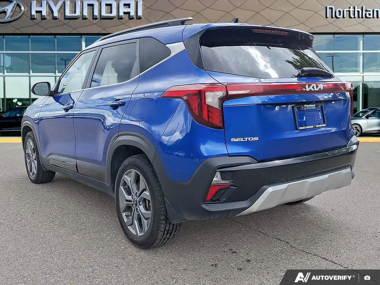 Kia Seltos снимка Kia Seltos