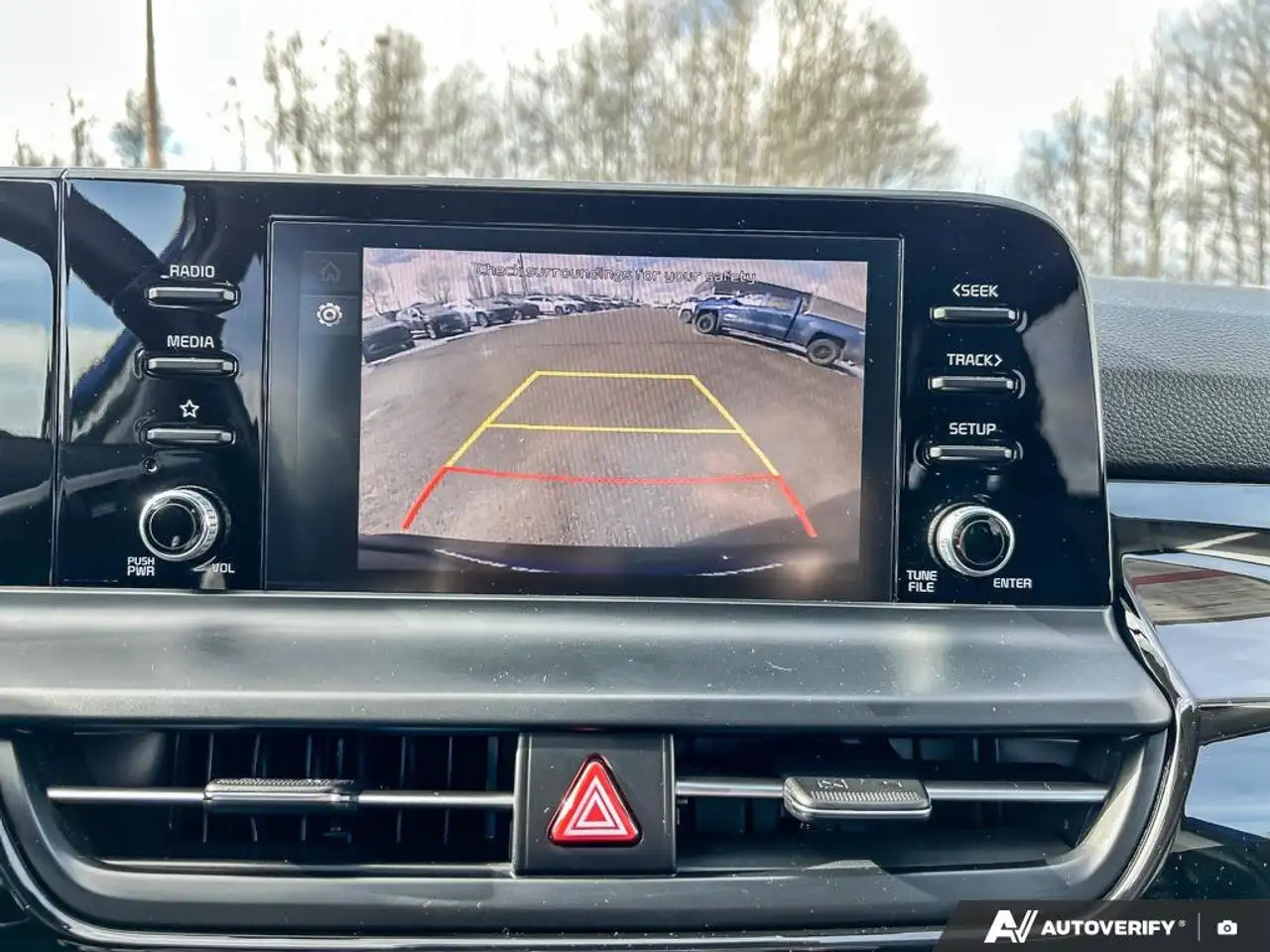 Kia Seltos снимка Kia Seltos