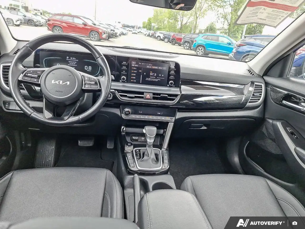 Kia Seltos снимка Kia Seltos