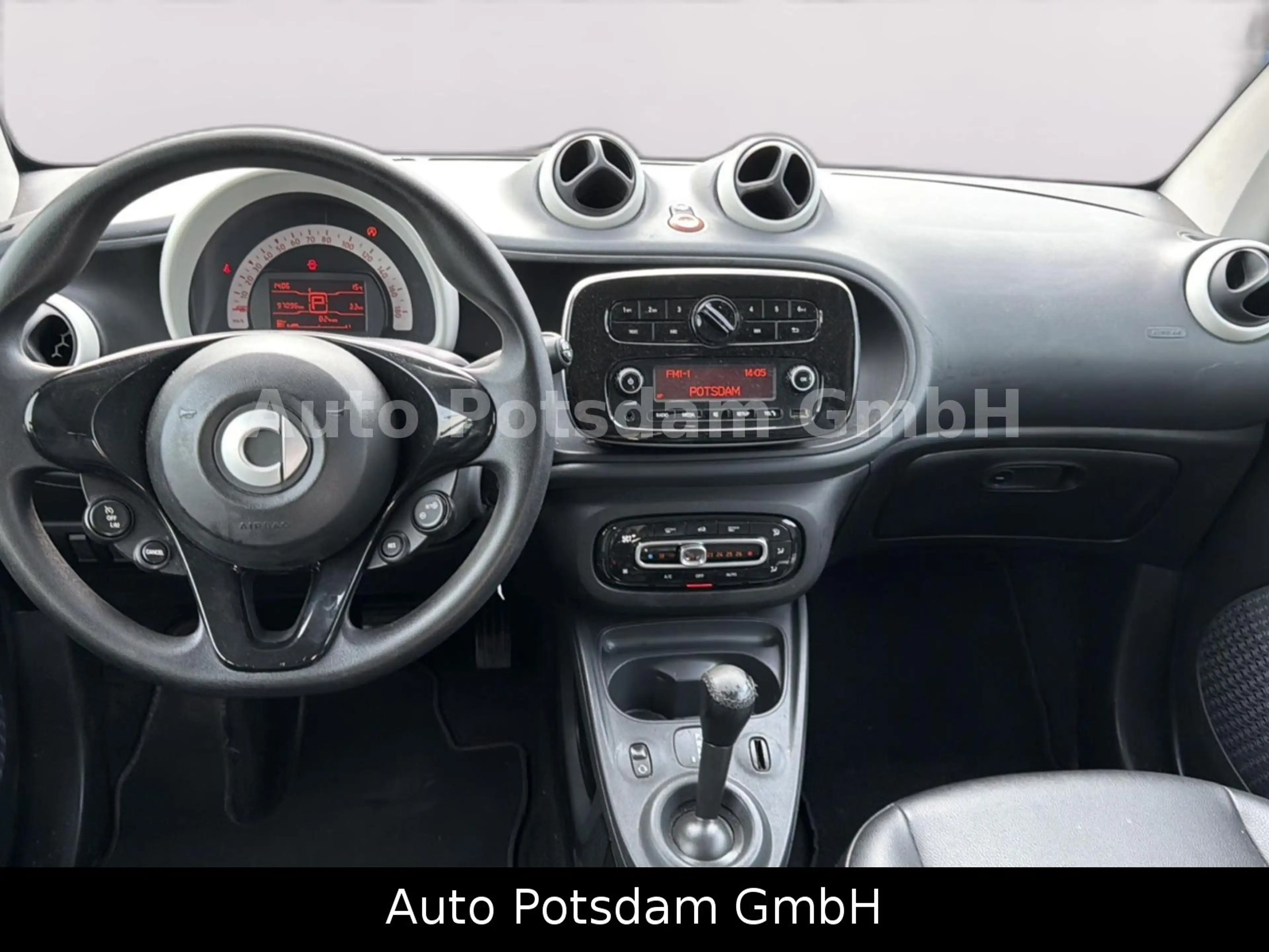 smart forTwo coupe Automatik 52 kW — photo 13