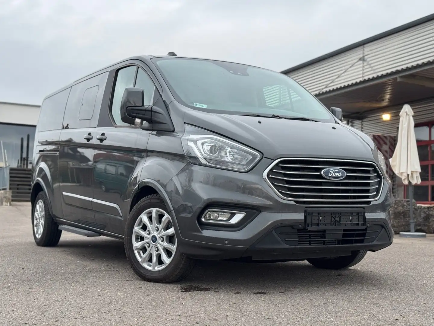 Ford Tourneo Custom Titanium L2 | Automat. | 9-Sitzer Grau - 1