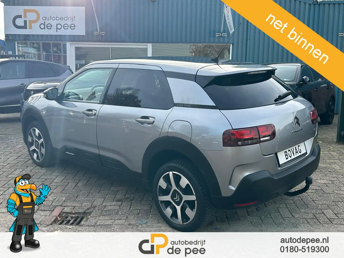 Citroen C4 Cactus 1.2 PureTech Shine GARANTIE/CLIMA/NAVI/CARPLAY/CAM Gris - 2