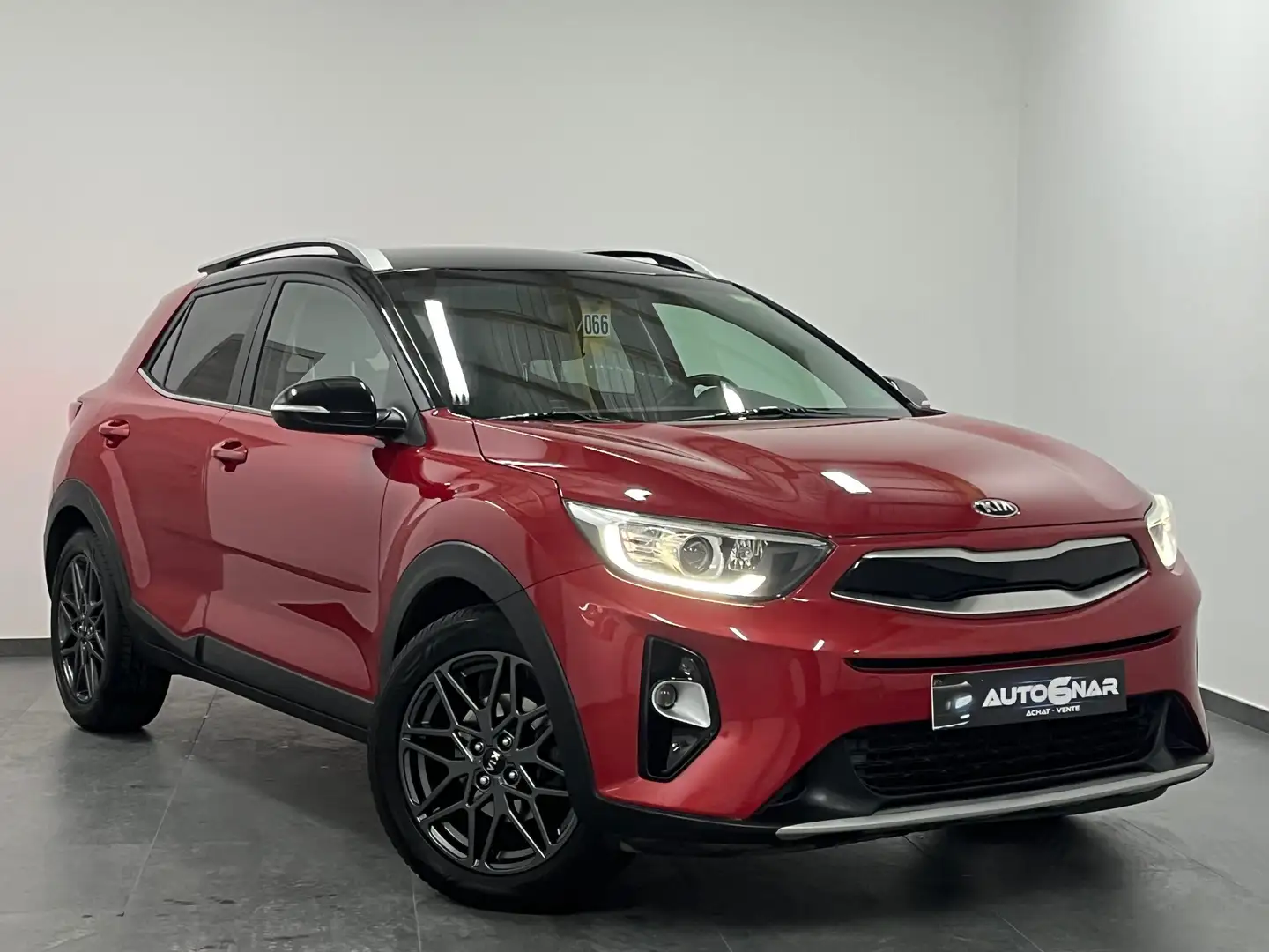 Kia Stonic Stonic 1.0 T Black Edition ISG - Camera - CarPlay Rosso - 1