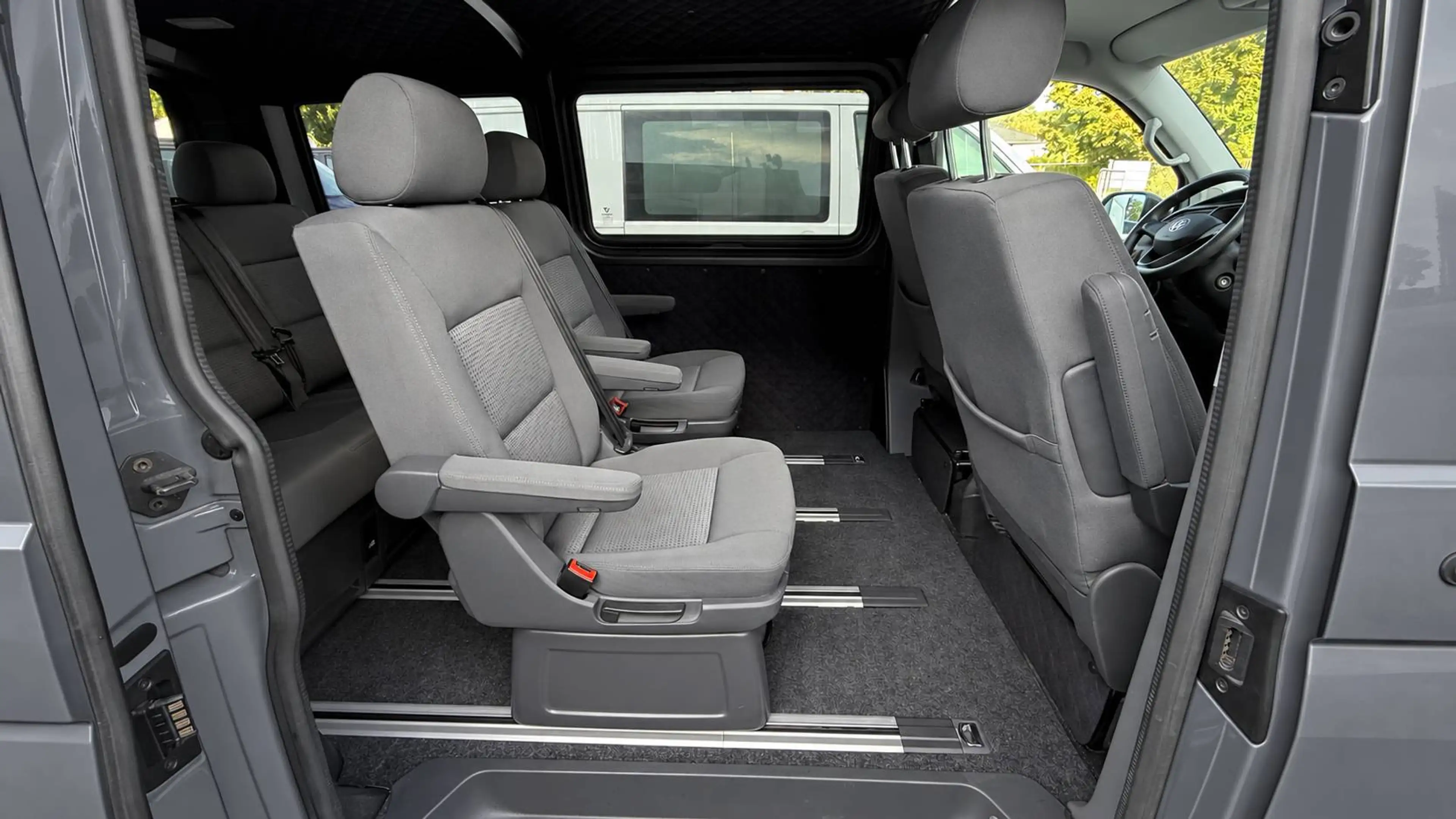 Volkswagen T6.1 Multivan *150PS *7/8-SITZER *KLIMAHIMMEL *INSP.+TÜV NEU — photo 12