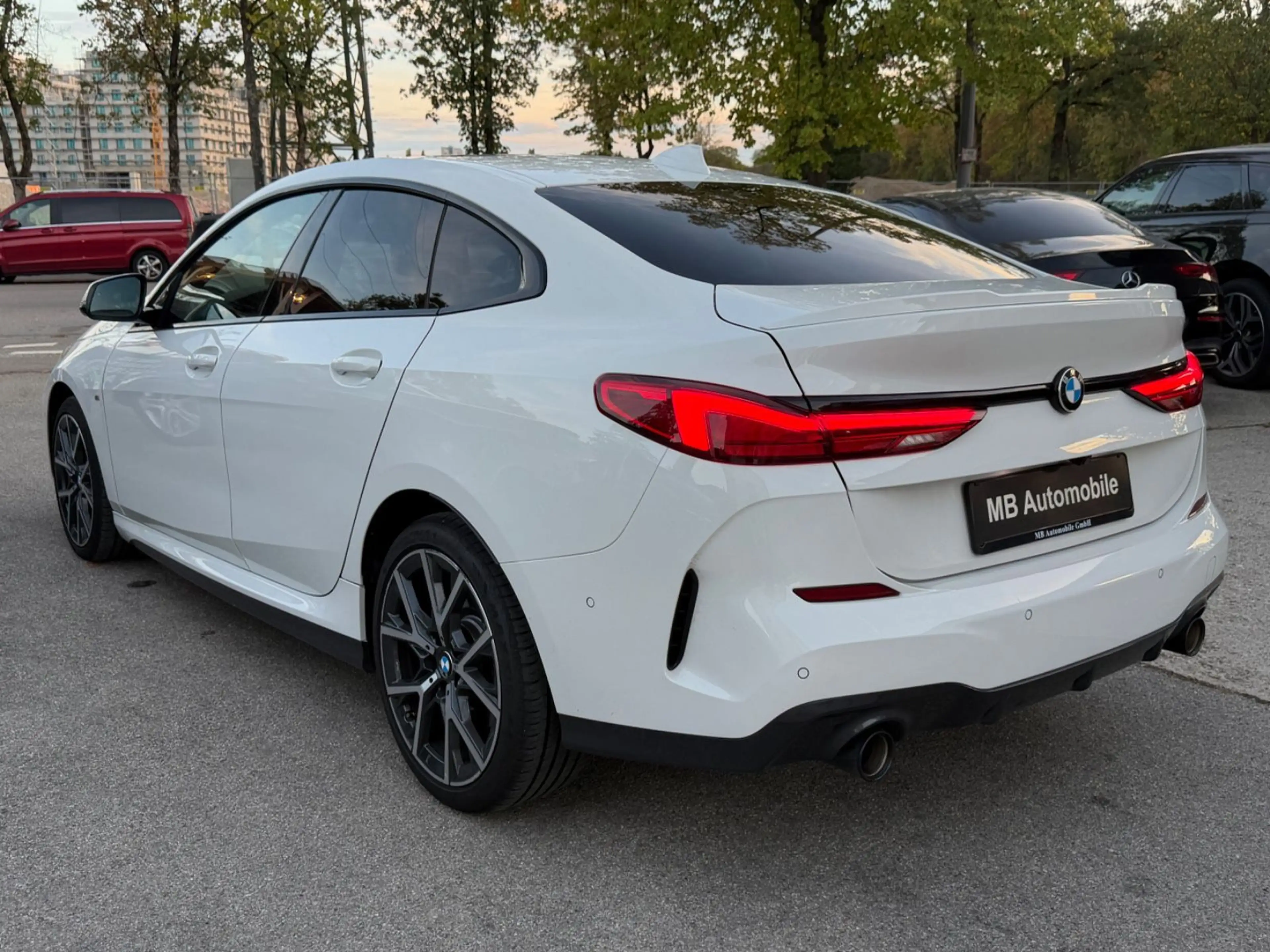 BMW 220 220d xDrive Gran Coupé*M SPORT*ACC*PANO*HUD*LED* — photo 6