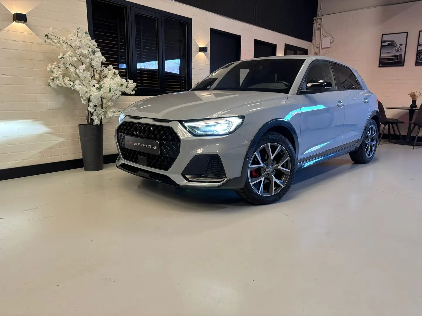 Audi A1 citycarver 35 TFSI CarPlay |150PK|Xenon|Matrix|Vir Gris - 1