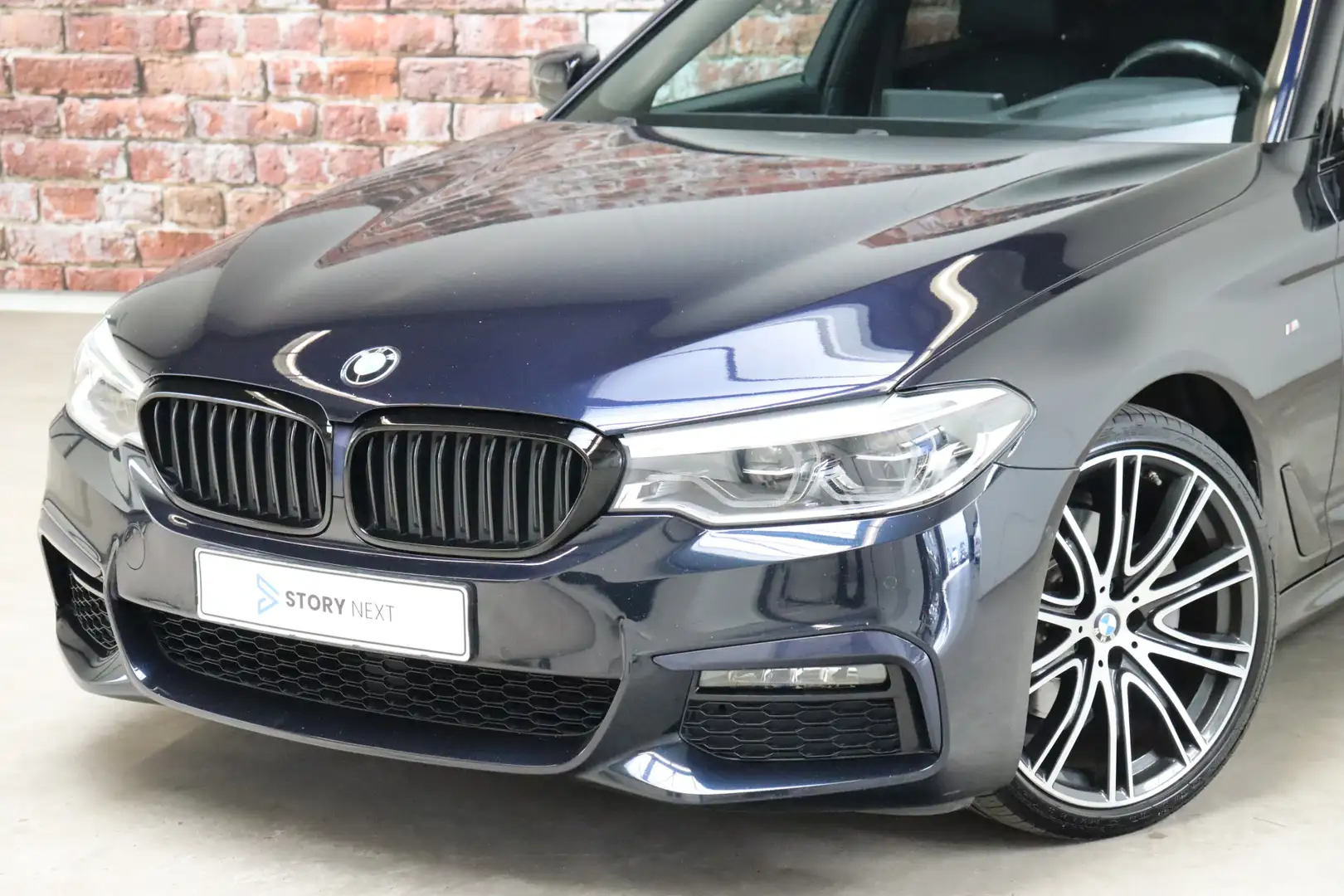 BMW 520 5 Serie Touring 520i High Executive M Sport Pakket Schwarz - 2