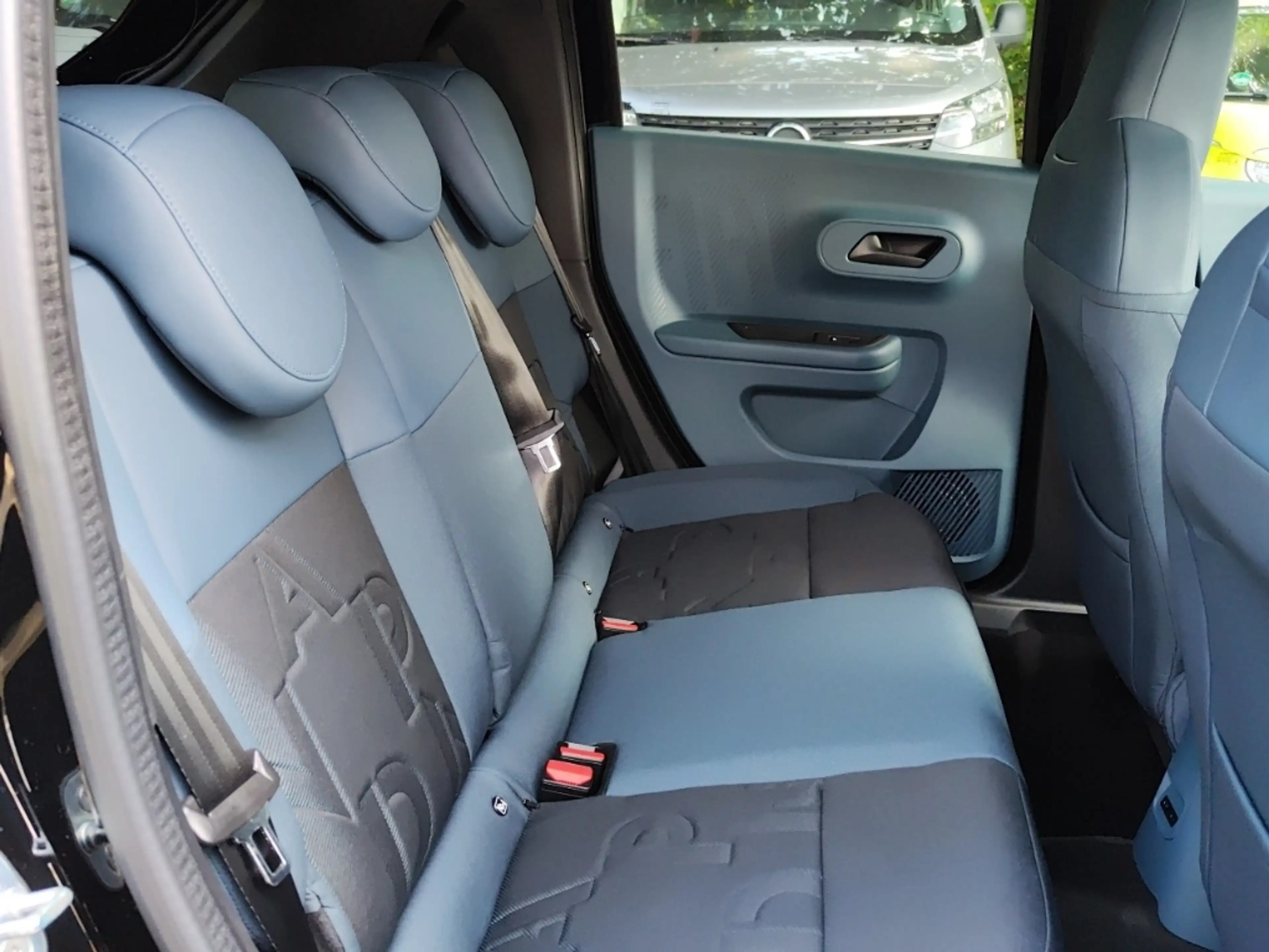 Fiat Grande Panda Pop Hybrid ICON SHZ LenkradHZG PDCv+h Keyless Star — photo 14