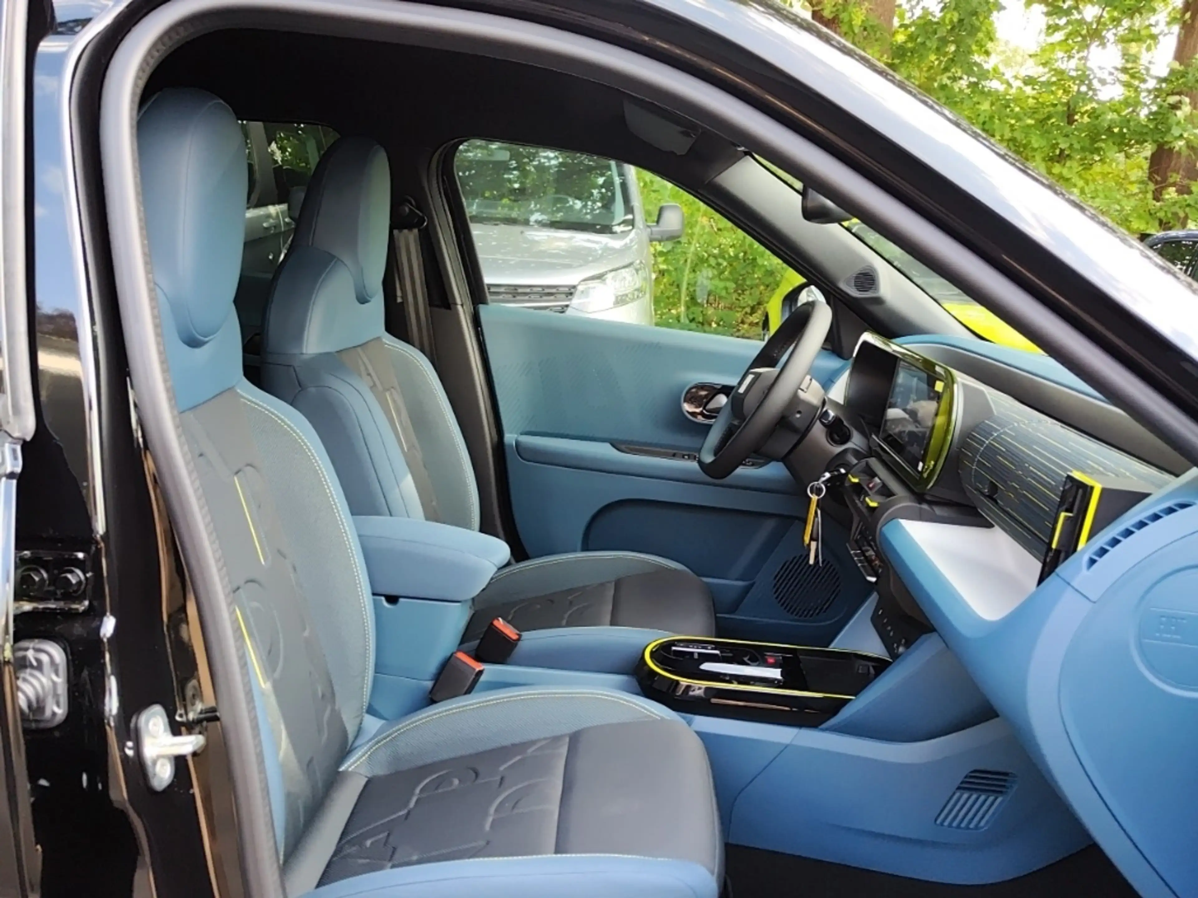 Fiat Grande Panda Pop Hybrid ICON SHZ LenkradHZG PDCv+h Keyless Star — photo 12