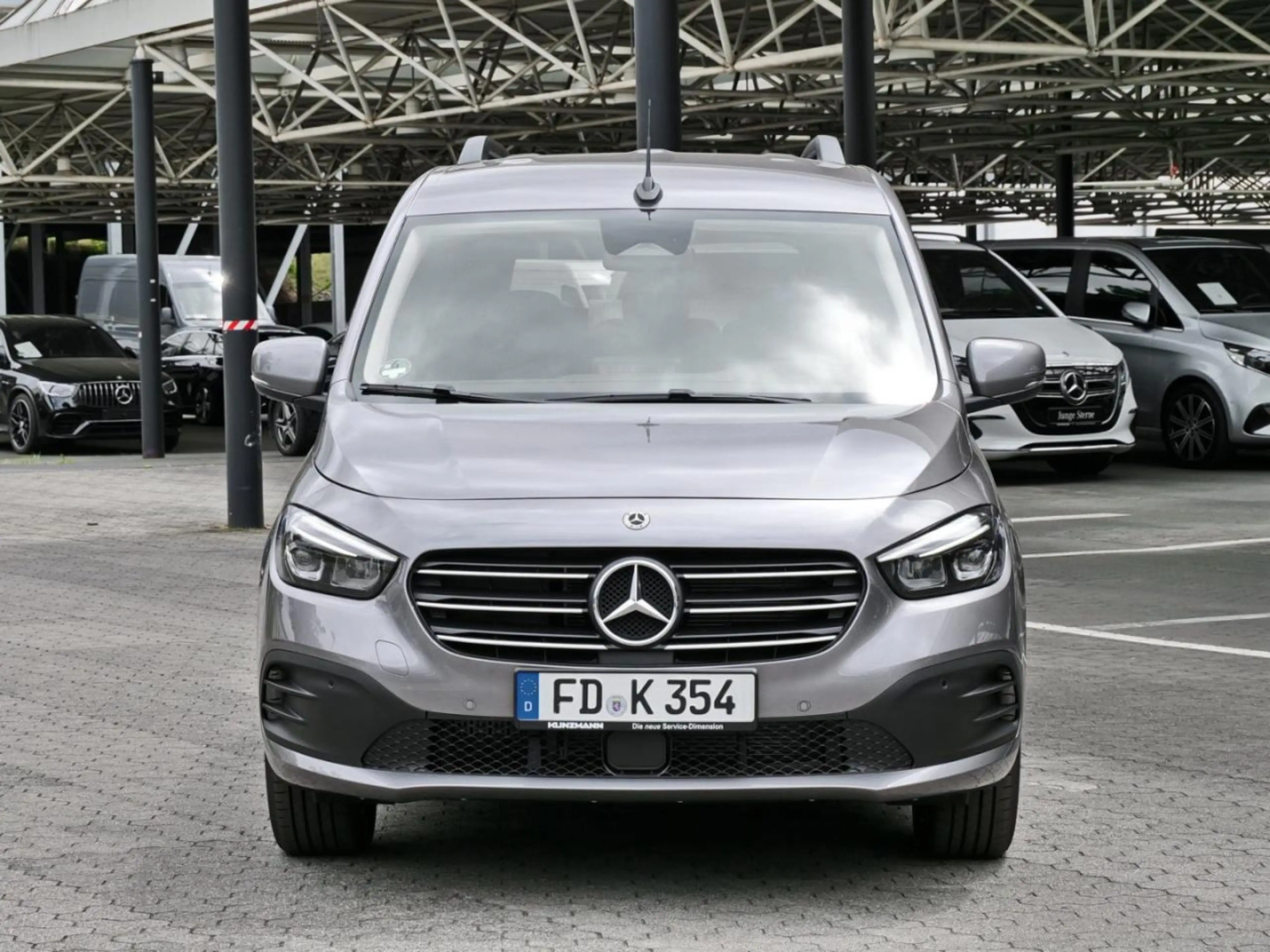 Mercedes-Benz T-Class T 180 PROGRESSIVE Lang Keyless Navi Kamera Klima — photo 2