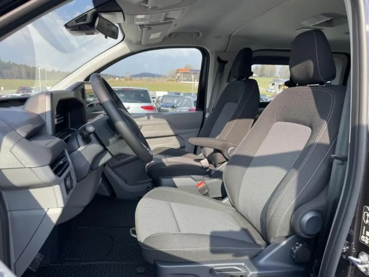 Volkswagen T7 Caravelle 2026 — фото 10
