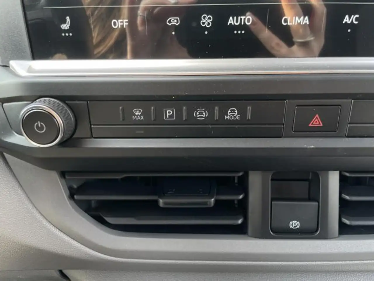 Volkswagen T7 Caravelle 2026 — фото 14