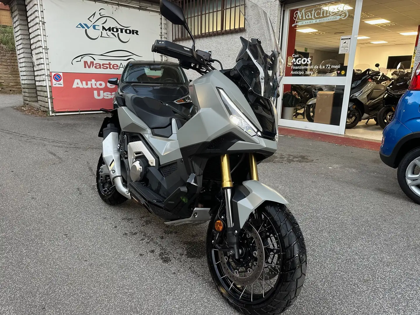 Honda X-ADV 750 NEW 09/25 KM.2500 Grigio - 1