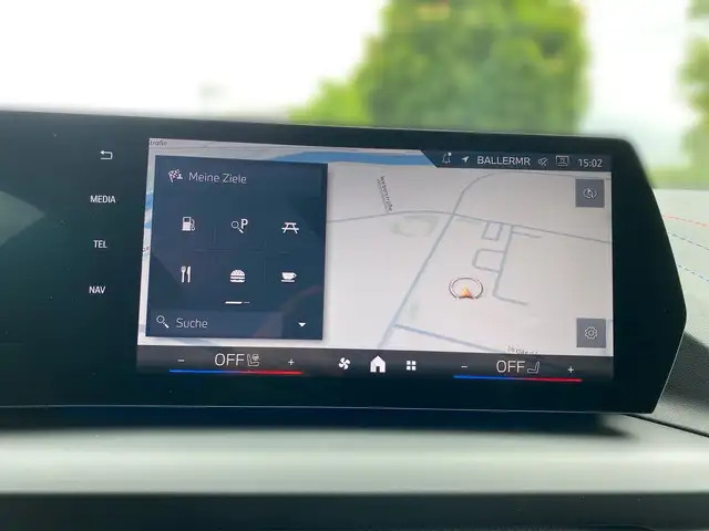 BMW 1 Series view 9