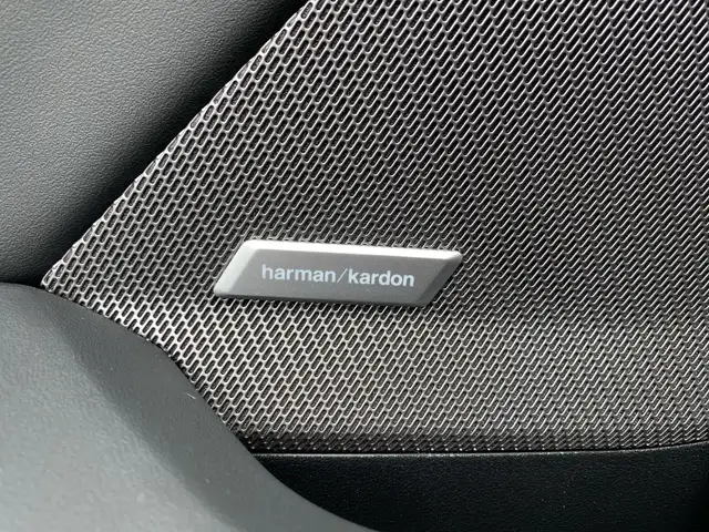 BMW 1 Series view 13