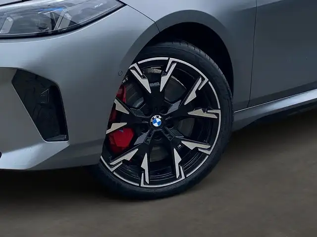 BMW 1 Series view 6