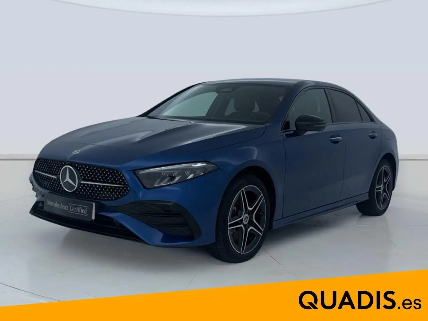 Mercedes-Benz A 250 250e Sedán 8G-DCT Blau - 1