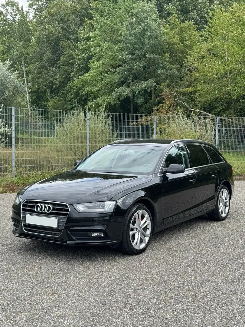 Audi A4 Avant 2.0 TDI Navi Xenon PDC Sitzheizung Schwarz - 2
