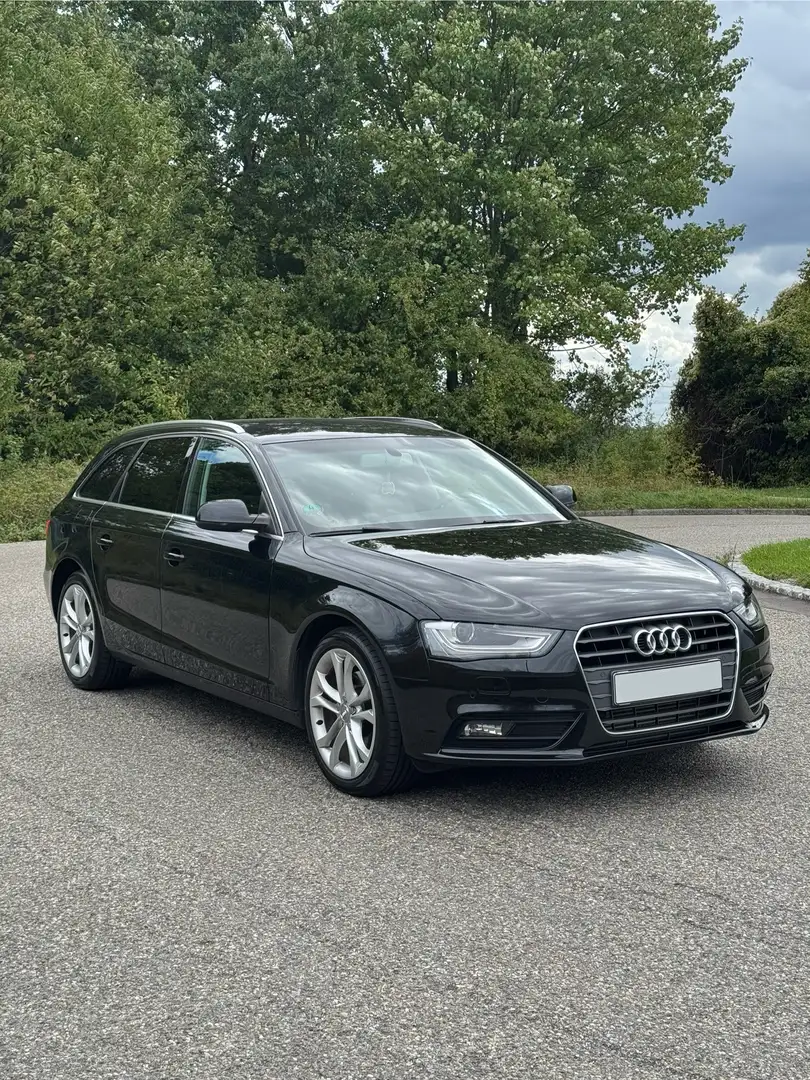 Audi A4 Avant 2.0 TDI Navi Xenon PDC Sitzheizung Schwarz - 1