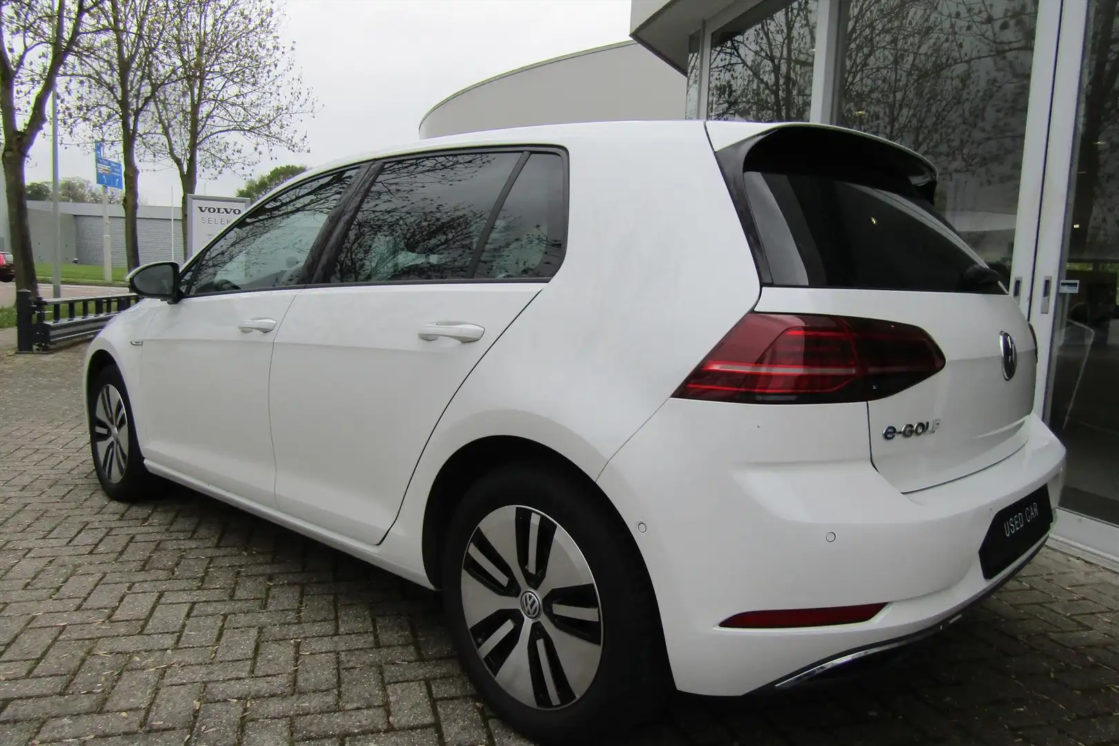 Volkswagen e-Golf Vii E-GOLF ELEKTROMOTOR 5-DRS | LEER | WARMTEPOMP White - 2