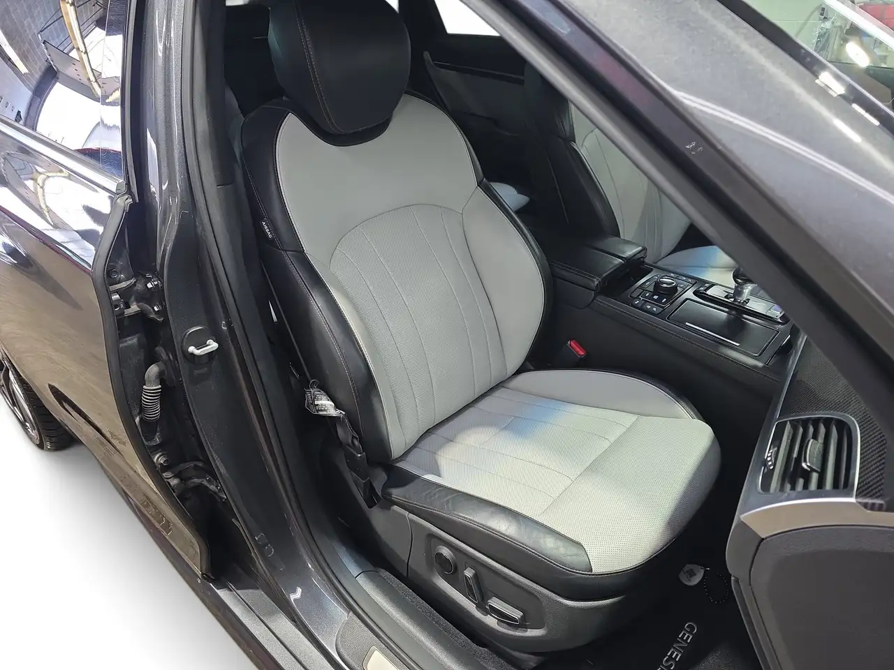 Genesis G80 снимка Genesis G80