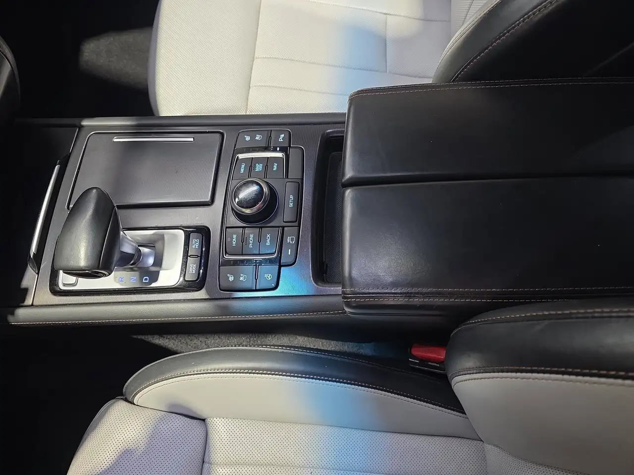 Genesis G80 снимка Genesis G80