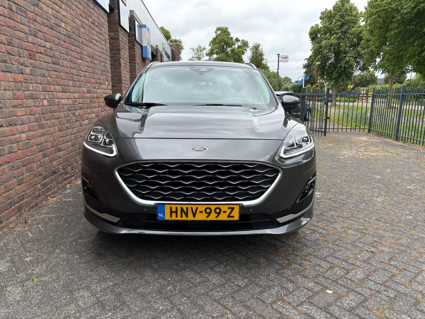 Ford Kuga 2.5 PHEV Vignale Leder Camera PDC Grau - 2