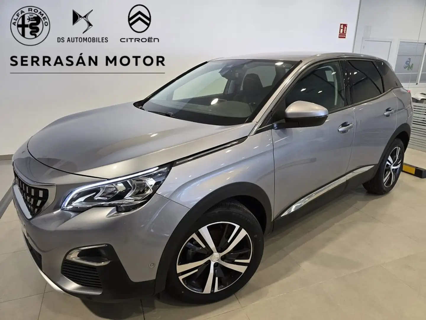 Peugeot 3008 Allure BlueHDi 130 S&S 6vel MAN Gris - 1