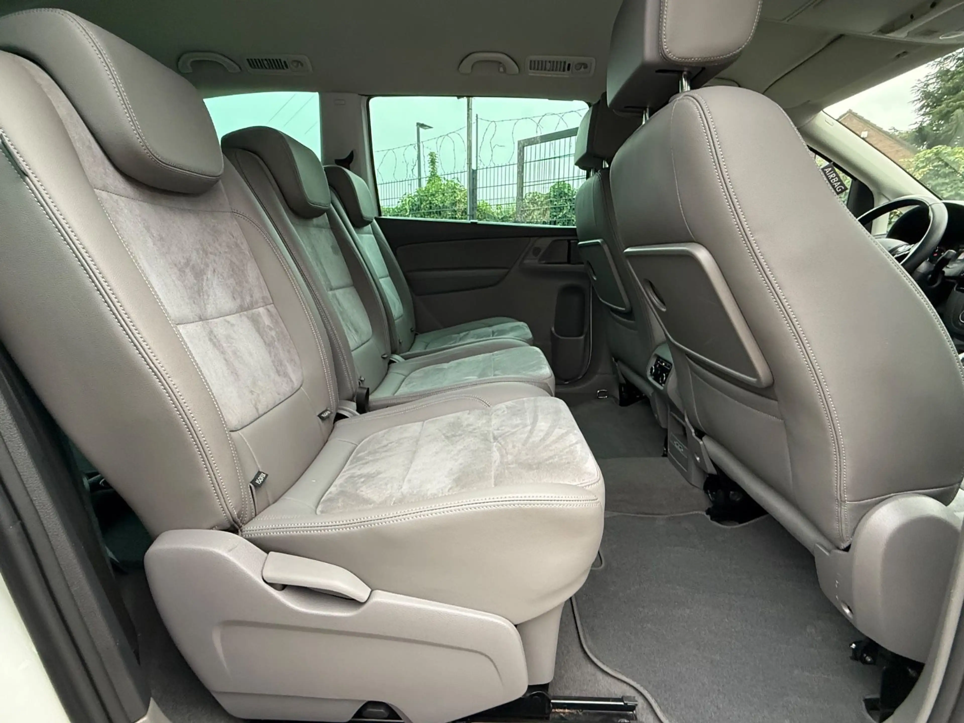 Volkswagen Sharan Highline 4Motion*AHK*DYNAUDIOSOUND*MASSAG — photo 13