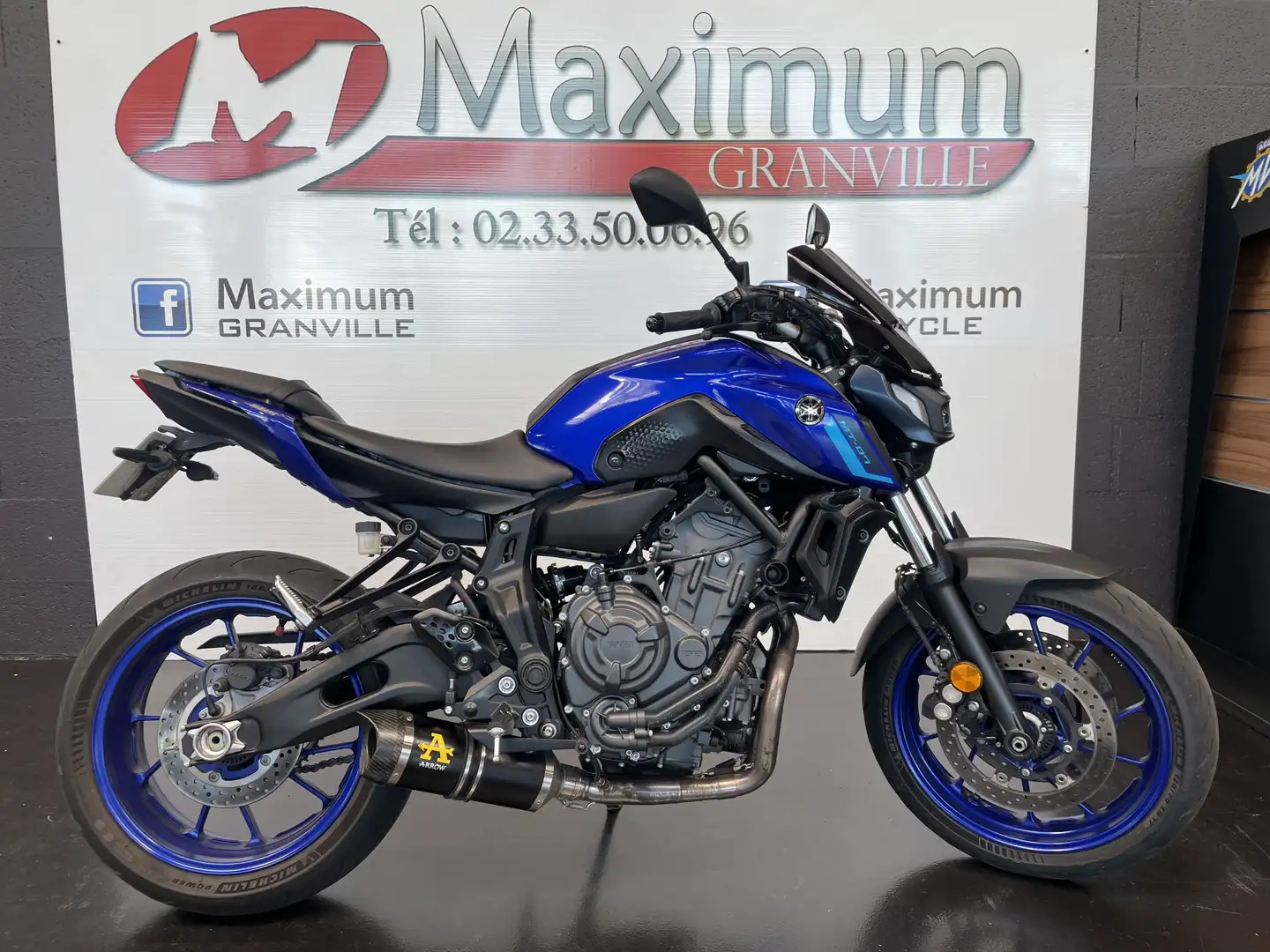 Yamaha MT-07 Bleu - 1