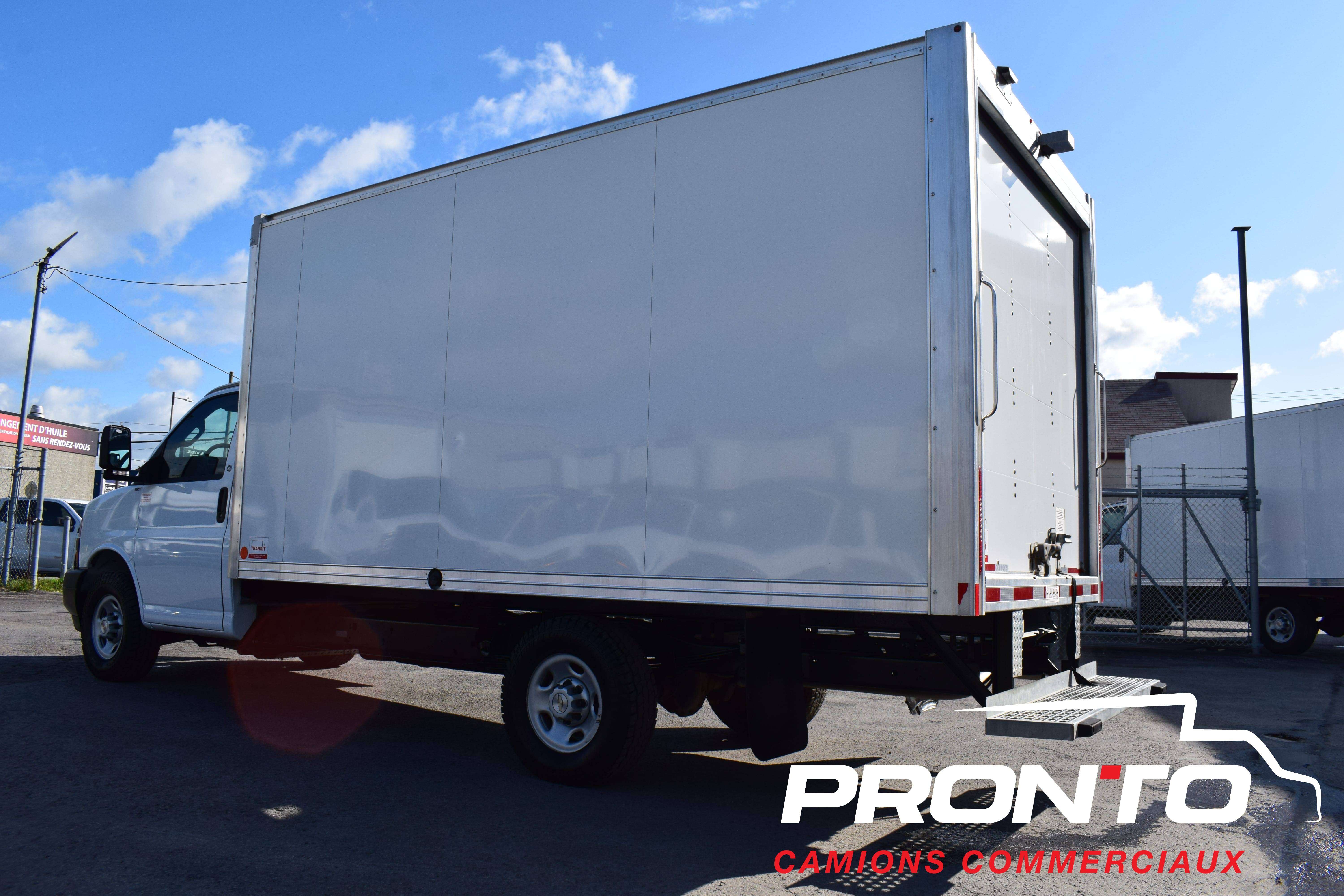 2024 Chevrolet Express 3500