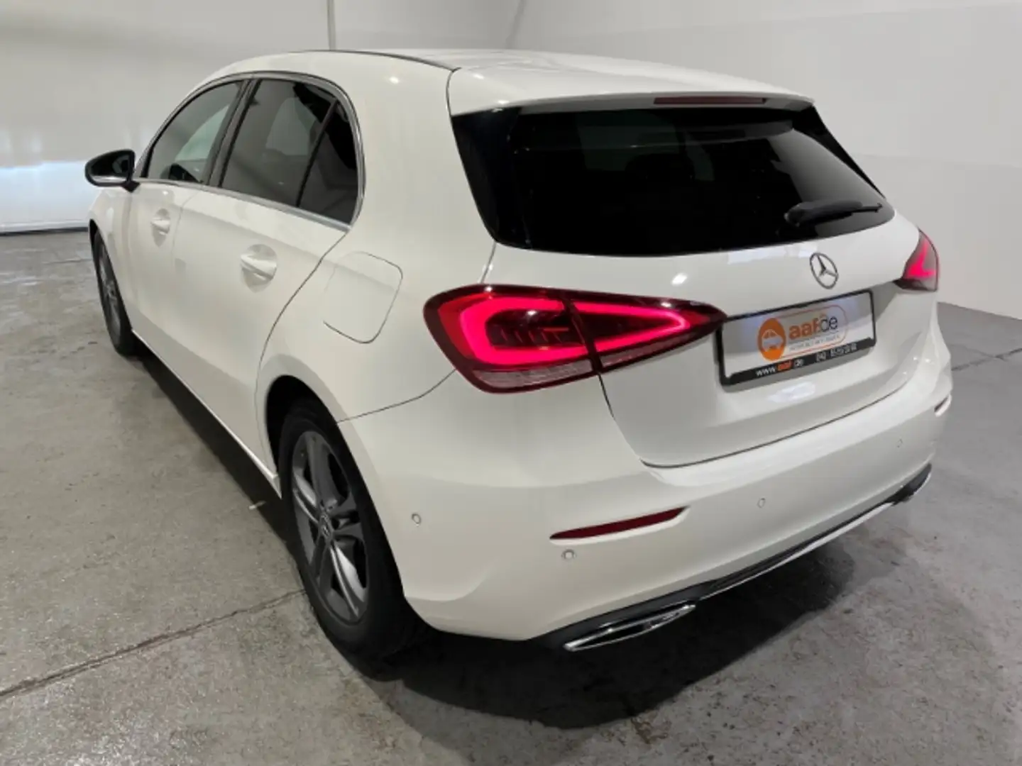 Mercedes-Benz A 200 d Automatik EU6d Navi LED ACC Widescreen Blanc - 2
