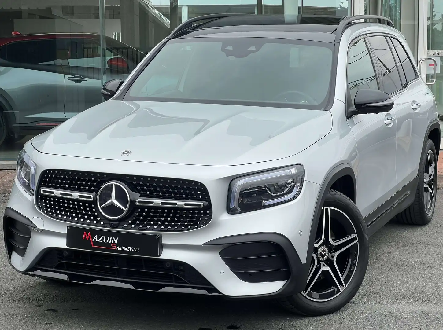 Mercedes-Benz GLB 200 d * AMG Line * 7 Places * Full Options * 1er Prop Argent - 1