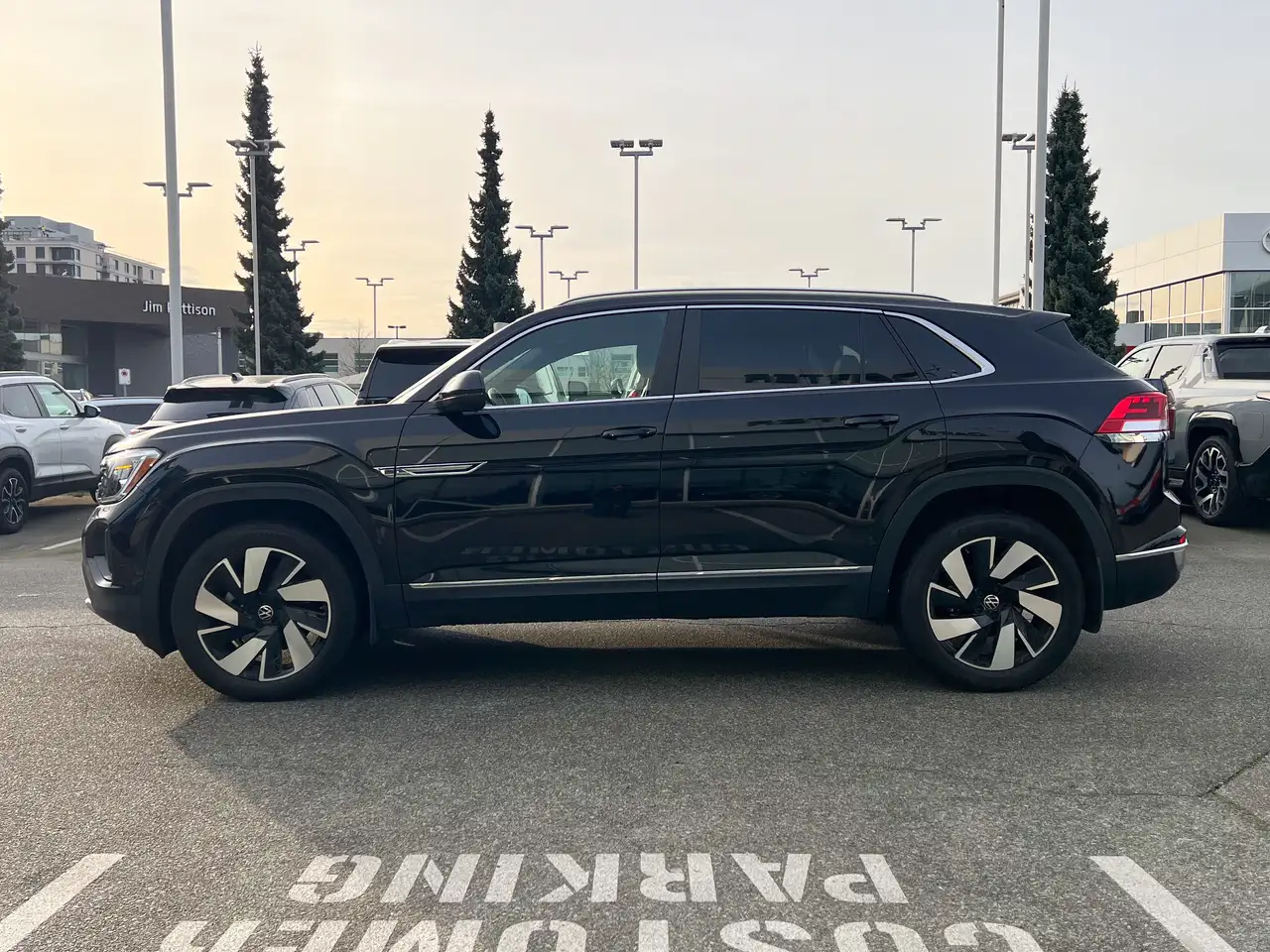 Volkswagen Atlas снимка Volkswagen Atlas