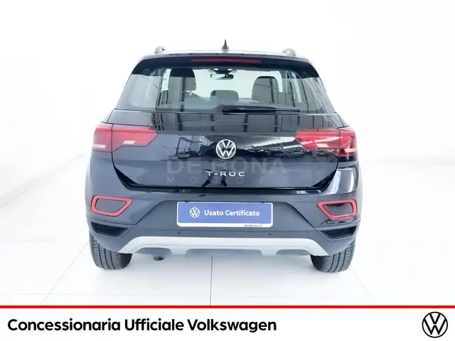 Volkswagen T-Roc view 6