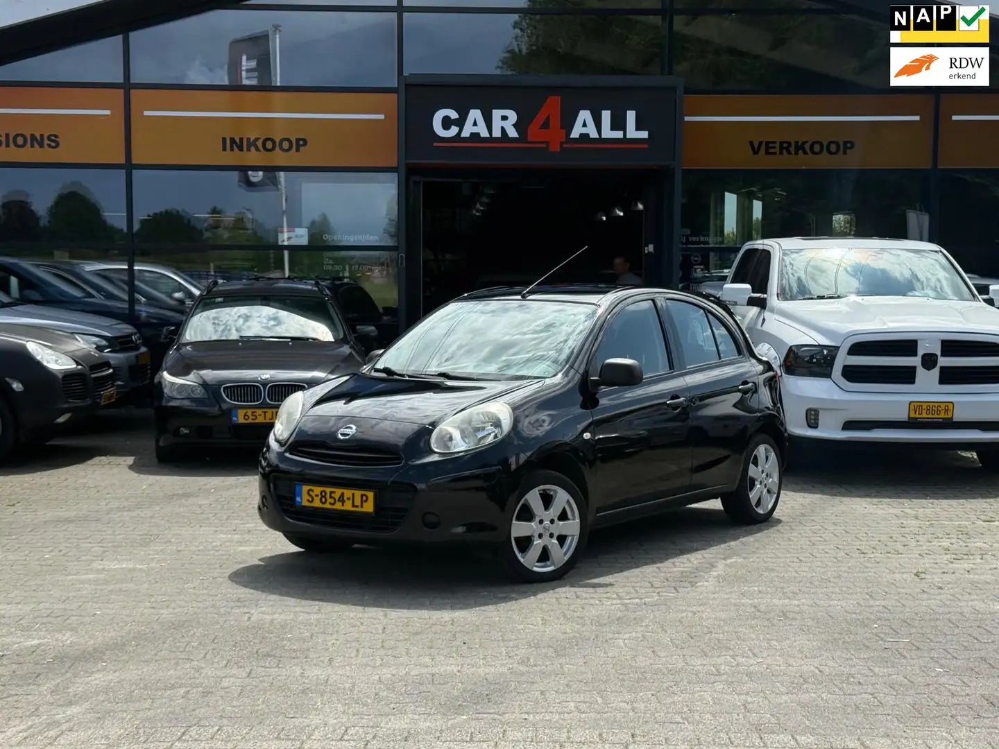 Nissan Micra 1.2 Visia AIRCO/LMVELGEN/APK 3-3-2026/BOEKJESAANWE Zwart - 1