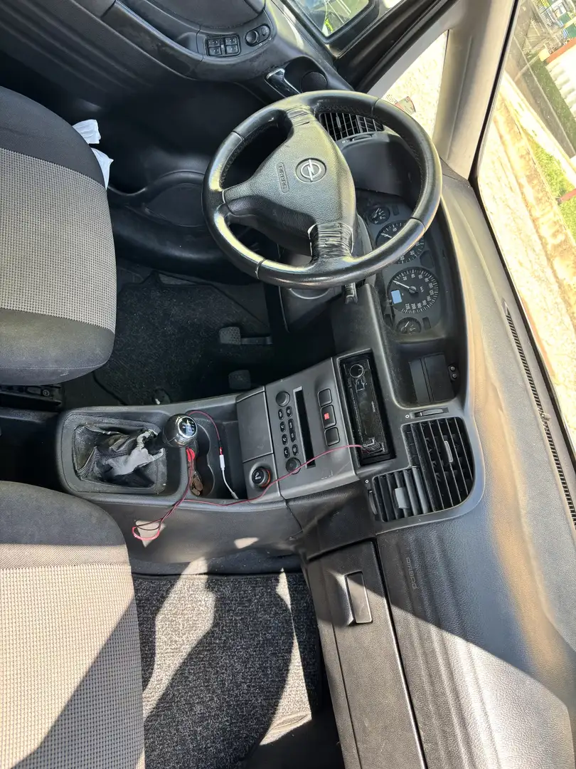 Opel Zafira 1.6 - 1