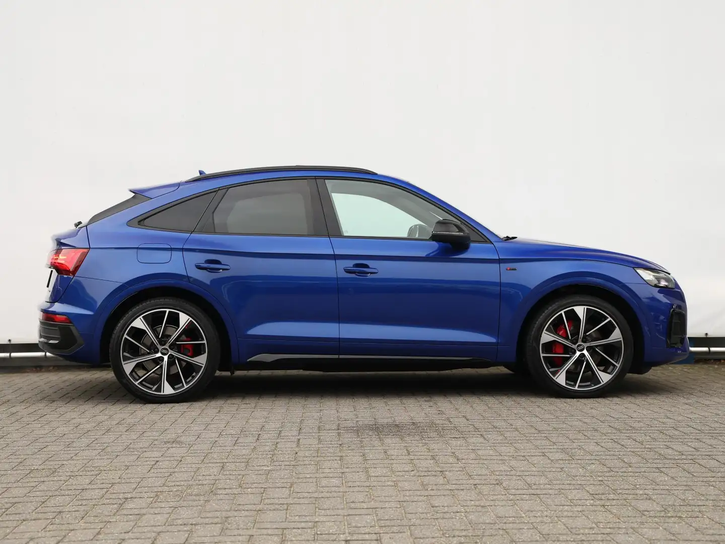 Audi Q5 Sportback 55 TFSI e S edition 367pk | Nieuwprijs € Bleu - 2