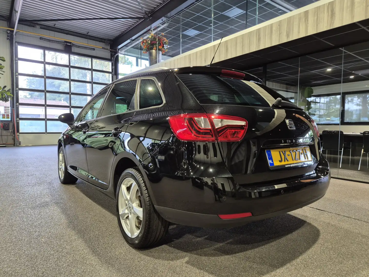 SEAT Ibiza ST 1.0 EcoTSI Style Connect Navi | Clima | Sensore Zwart - 2