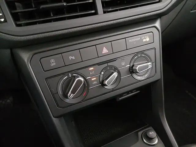 Volkswagen T-Cross view 14