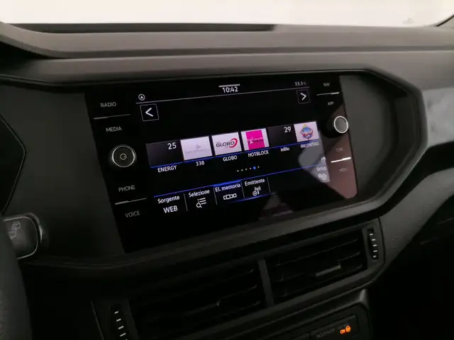 Volkswagen T-Cross view 15