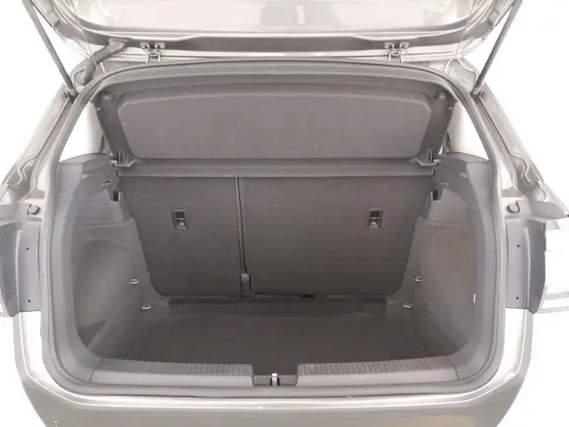 Volkswagen T-Cross view 10