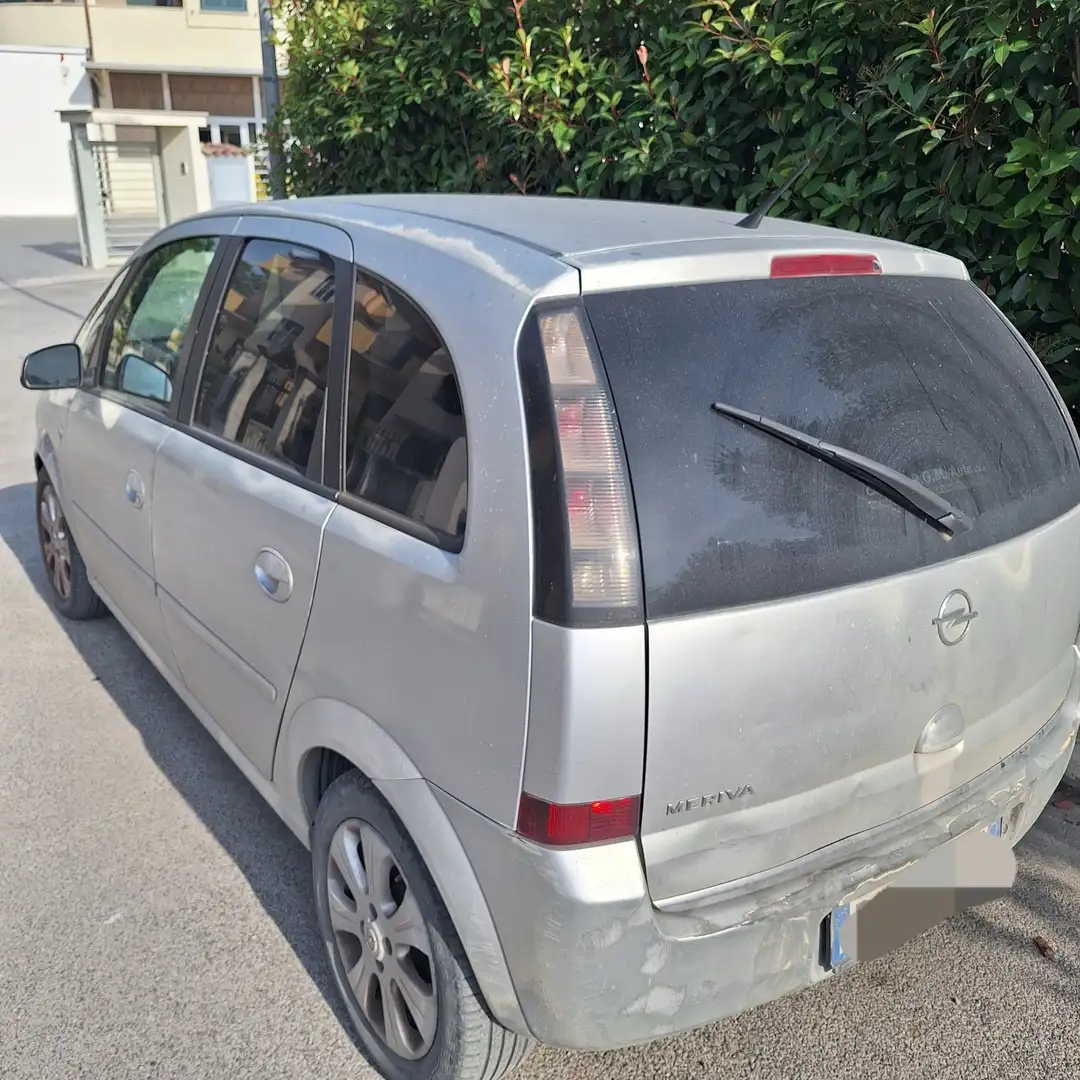 Opel Meriva 1.4 16v Cosmo c/esp - 2