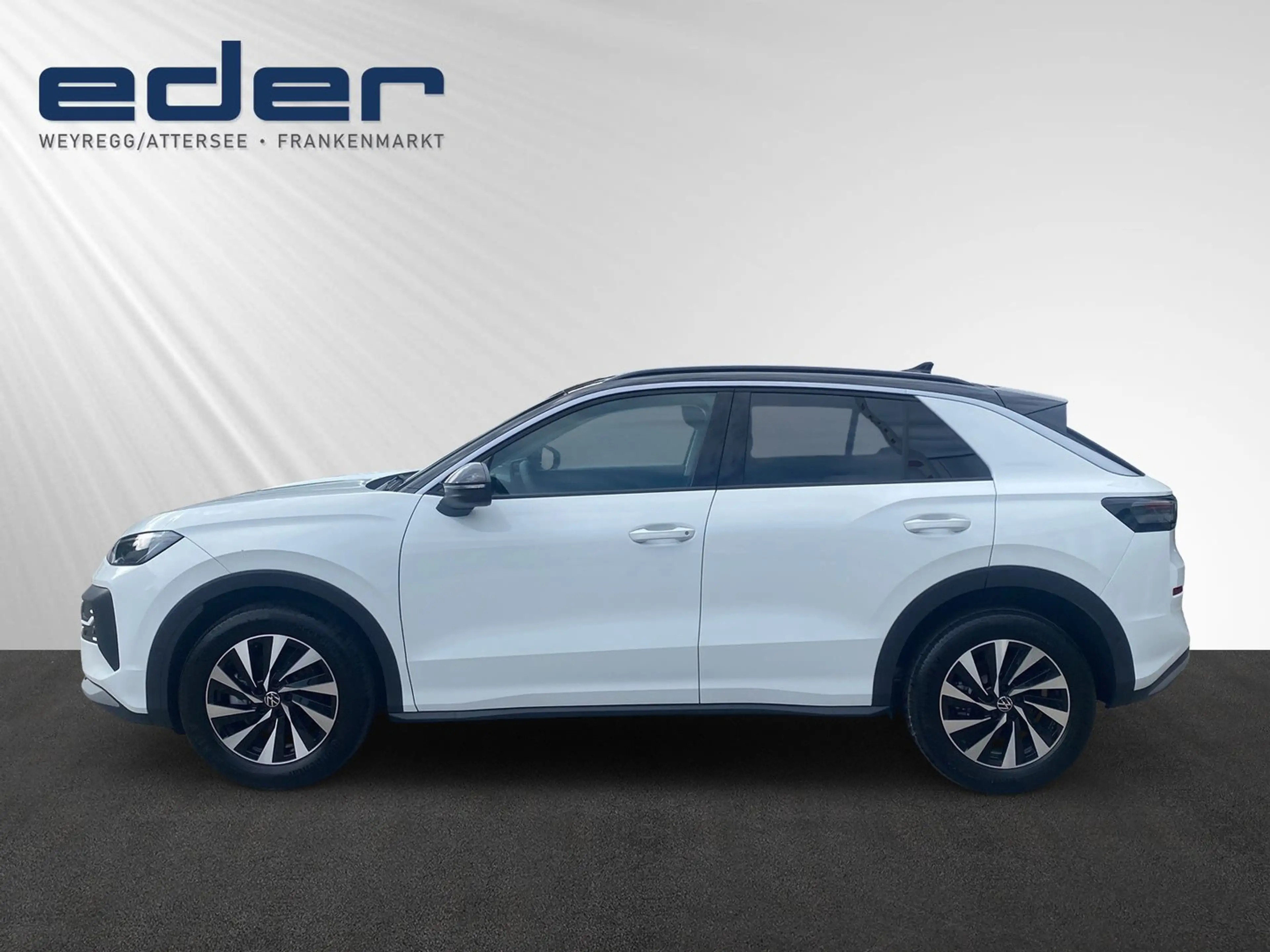 Volkswagen T-Roc Life eTSI DSG — photo 7